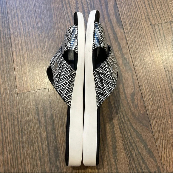 Cole Haan Women's Salwasam Open Toe Sandal - Picture 5 of 11